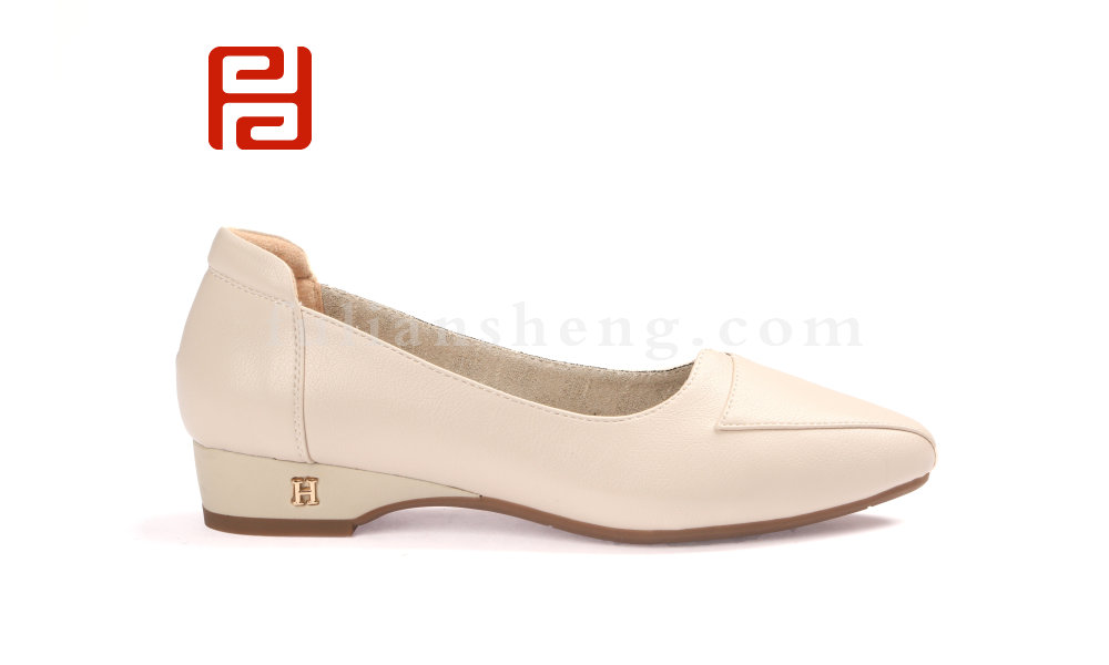 福連升休閑商務(wù)女鞋防水布鞋坡跟軟底工裝鞋20春圖片