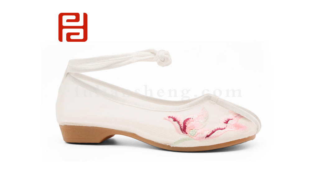 福連升夏網(wǎng)紗女鞋民族風(fēng)系帶棉麻老北京布鞋圖片