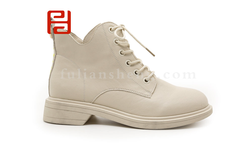 福連升2020冬季新款女平底低跟系帶英倫風(fēng)馬丁靴短靴圖片