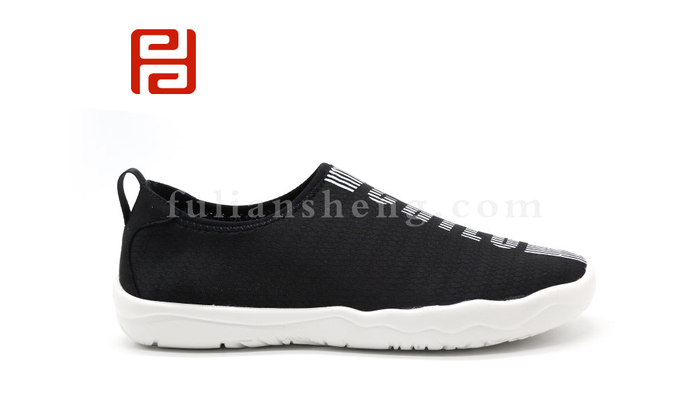 福連升夏季輕便軟彈鯊魚(yú)鞋涉水鞋旅行戶外男鞋