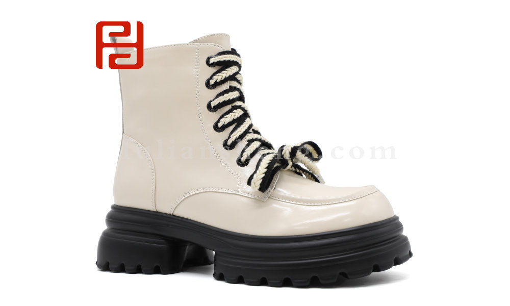 福連升冬季新款休閑生活女鞋時尚休閑女鞋馬丁靴