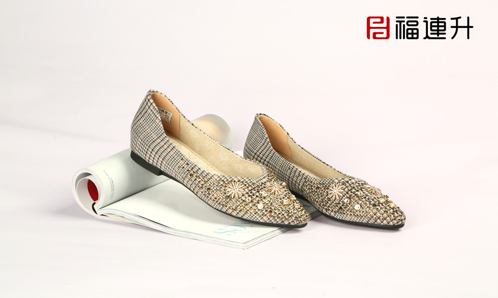 福連升民國風(fēng)格子布單鞋女鑲鉆淺口尖頭鞋平底瓢鞋(圖1)