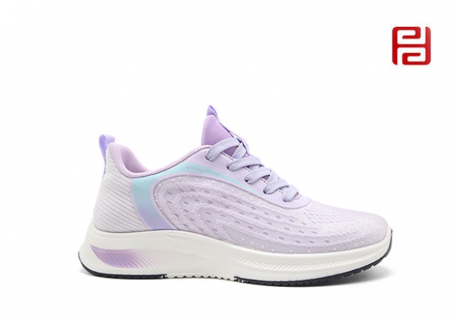 春季透氣休閑運(yùn)動鞋時尚運(yùn)動女鞋冰絲紗架軟底鞋子