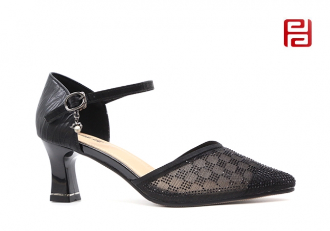 福連升夏季女鞋輕松工作中空鞋時(shí)裝鞋