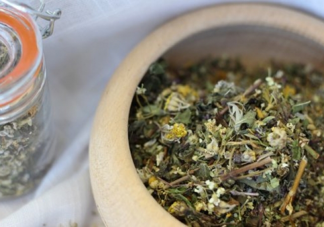 活血化瘀用什么泡腳-什么藥泡腳能舒筋活血？